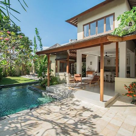 Villa Shanti, Sitara Villa Group Seminyak  Luaran gambar