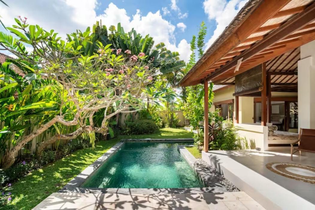Villa Shanti, Sitara Villa Group Seminyak  Luaran gambar
