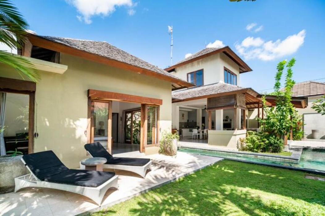 Villa Shanti, Sitara Villa Group Seminyak  Luaran gambar